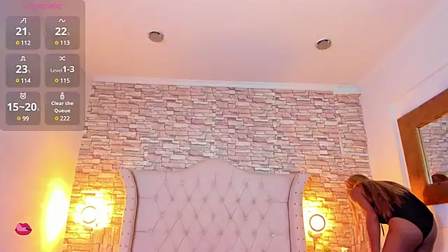 Snapshot of Lucia-sex chatting on March 17, 2025, 8:09 pm Lucia-sex online show from March 17, 2025, 8:09 pm