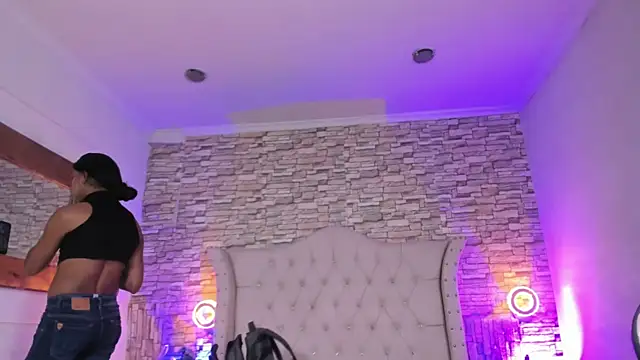 Snapshot of Lucia-sex chatting on January 15, 2026, 6:33 pm Lucia-sex online show from January 15, 2026, 6:33 pm