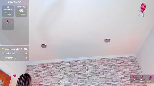 Snapshot of Lucia-sex chatting on February 14, 2025, 8:05 pm Lucia-sex online show from February 14, 2025, 8:05 pm