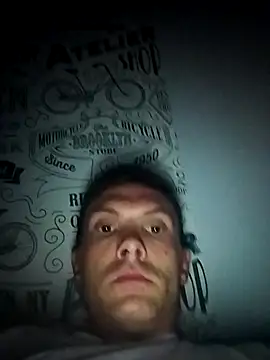liderek83 online show from November 4, 2025, 3:10 am