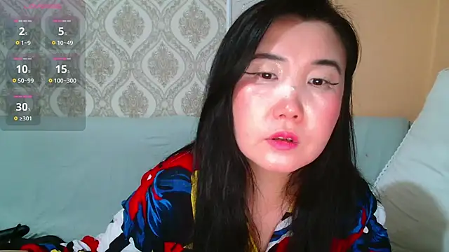 Snapshot of Bet_Lu chatting on February 20, 2025, 11:32 pm Bet Lu online show from February 20, 2025, 11:32 pm