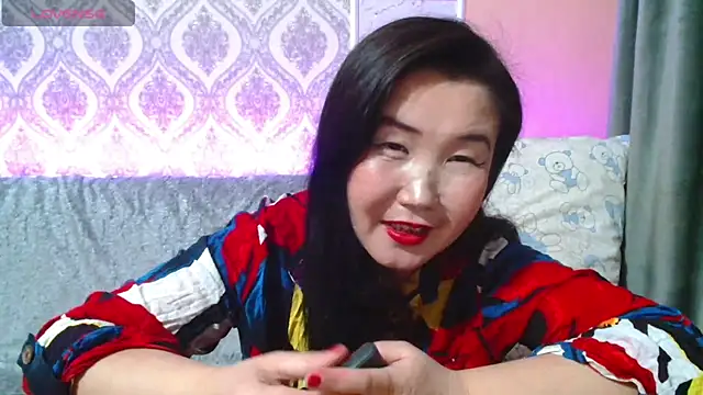 Snapshot of Bet_Lu chatting on March 19, 2025, 7:06 pm Bet Lu online show from March 19, 2025, 7:06 pm