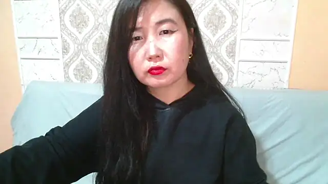 Snapshot of Bet_Lu chatting on February 28, 2025, 3:15 pm Bet Lu online show from February 28, 2025, 3:15 pm