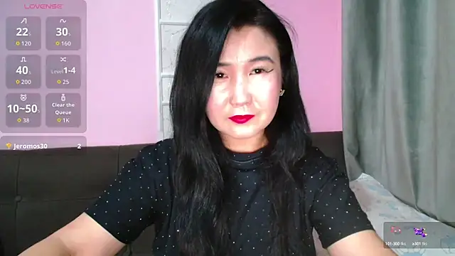 Snapshot of Bet_Lu chatting on October 19, 2025, 10:12 pm Bet Lu online show from October 19, 2025, 10:12 pm