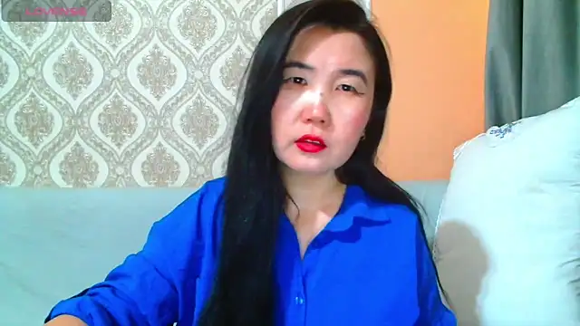 Snapshot of Bet_Lu chatting on February 19, 2025, 7:50 am Bet Lu online show from February 19, 2025, 7:50 am