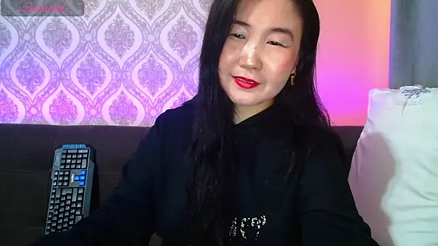 Snapshot of Bet_Lu chatting on February 13, 2025, 7:35 am Bet Lu online show from February 13, 2025, 7:35 am