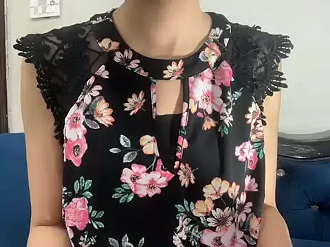 Snapshot of Minal_07 chatting on March 31, 2026, 5:48 pm Minal 07 online show from March 31, 2026, 5:48 pm