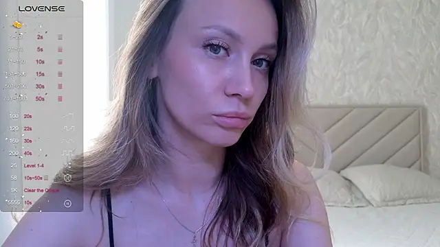 Snapshot of Alice_Wonders chatting on March 4, 2026, 6:10 am Alice Wonders online show from March 4, 2026, 6:10 am