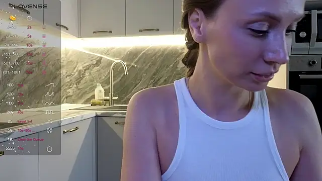 Snapshot of Alice_Wonders chatting on March 20, 2026, 6:14 am Alice Wonders online show from March 20, 2026, 6:14 am