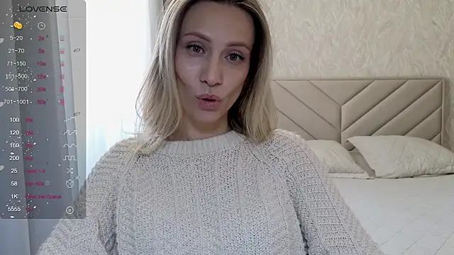 Snapshot of Alice_Wonders chatting on April 29, 2026, 7:12 am Alice Wonders online show from April 29, 2026, 7:12 am