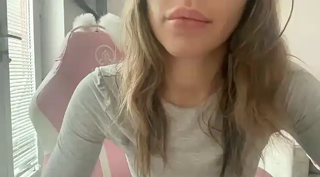 Snapshot of Lillymariee chatting on February 17, 2025, 10:40 am Lillymariee online show from February 17, 2025, 10:40 am