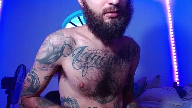 Snapshot of Tatted21xxx chatting on October 28, 2025, 7:24 pm Tatted21xxx online show from October 28, 2025, 7:24 pm