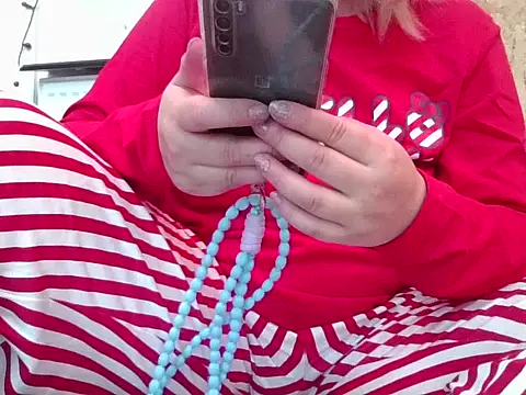 RealLittleRedRidingHood online show from November 13, 2025, 10:19 am