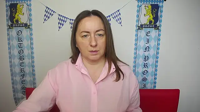 Snapshot of Abby_Taylorr chatting on October 2, 2025, 6:28 am Abby Taylorr online show from October 2, 2025, 6:28 am