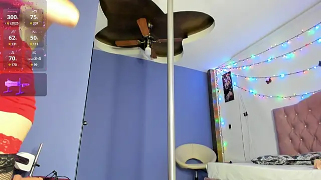 Snapshot of Lissa_Brow chatting on March 18, 2025, 2:51 am Lissa Brow online show from March 18, 2025, 2:51 am