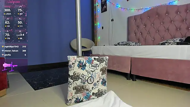 Snapshot of Lissa_Brow chatting on March 18, 2025, 5:56 am Lissa Brow online show from March 18, 2025, 5:56 am