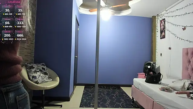 Snapshot of Lissa_Brow chatting on March 20, 2025, 2:19 am Lissa Brow online show from March 20, 2025, 2:19 am