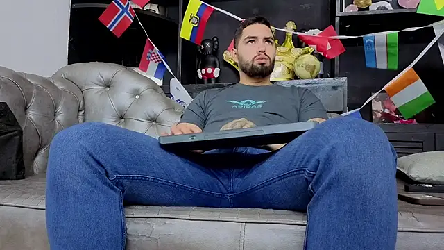matteosantos online show from June 25, 2026, 11:48 am