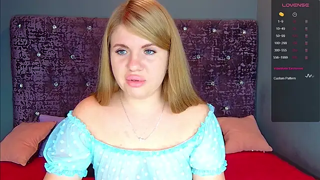 Snapshot of NoraBigAss chatting on October 25, 2025, 1:16 am NoraBigAss online show from October 25, 2025, 1:16 am