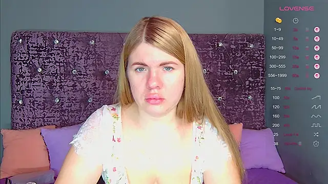 Snapshot of NoraBigAss chatting on November 26, 2025, 1:27 am NoraBigAss online show from November 26, 2025, 1:27 am