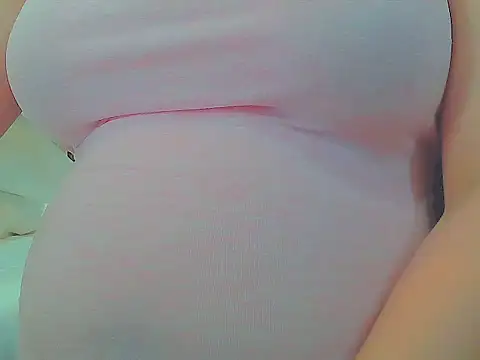 Snapshot of keepmepregnantT chatting on May 5, 2026, 10:18 am keepmepregnantT online show from May 5, 2026, 10:18 am