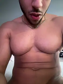 pimentfort77 online show from December 20, 2024, 8:28 am