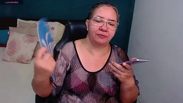 Snapshot of scaelettdubois chatting on May 20, 2026, 1:13 am scaelettdubois online show from May 20, 2026, 1:13 am