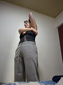 Snapshot of sexymarilyncolombia chatting on April 24, 2026, 12:34 am sexymarilyncolombia online show from April 24, 2026, 12:34 am