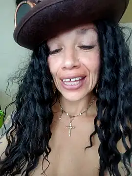 sexymarilyncolombia online show from March 3, 2025, 4:26 pm