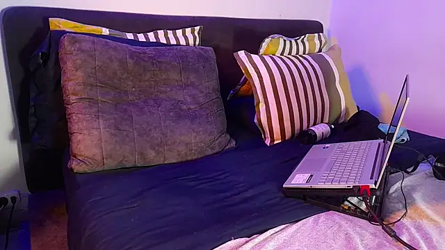  DANTE BIGASS online show from February 17, 2025, 7:33 pm