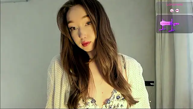  luna 022 online show from February 21, 2026, 6:04 am