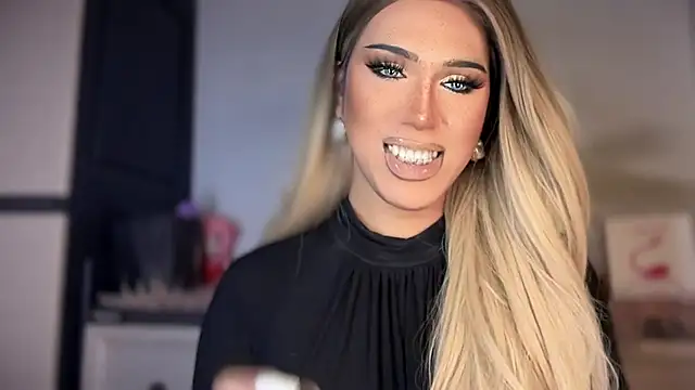 Snapshot of Ts_glamxxxx chatting on January 11, 2026, 2:07 am Ts glamxxxx online show from January 11, 2026, 2:07 am