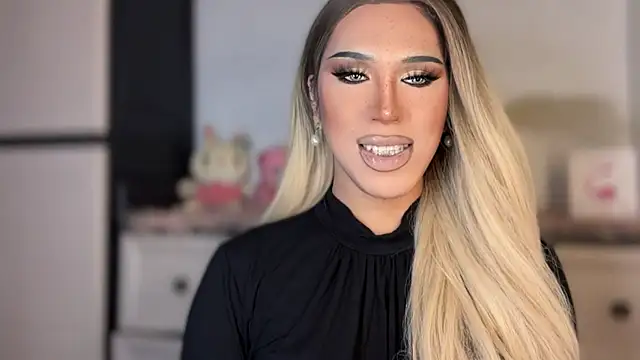 Snapshot of Ts_glamxxxx chatting on February 10, 2026, 3:38 am Ts glamxxxx online show from February 10, 2026, 3:38 am