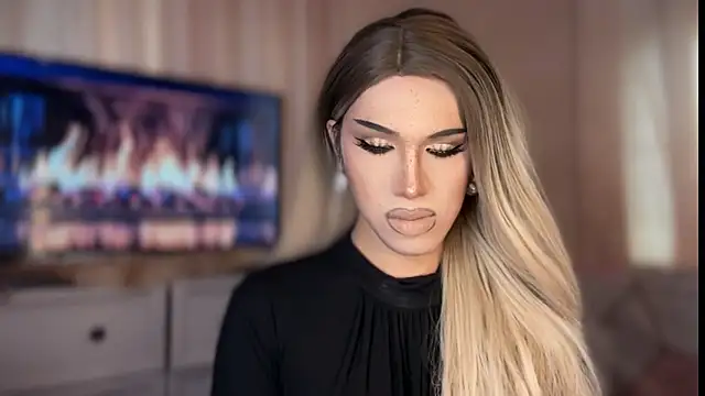 Ts glamxxxx online show from April 13, 2026, 5:22 am