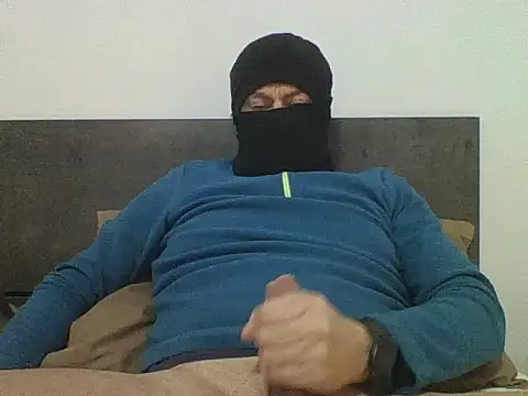 Snapshot of thebigshow_cp2022 chatting on January 13, 2026, 1:04 pm thebigshow cp2022 online show from January 13, 2026, 1:04 pm