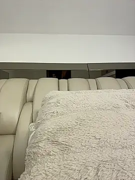 ALISSON FOXXX1 online show from April 9, 2026, 11:00 pm