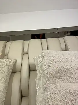 ALISSON FOXXX1 online show from April 11, 2026, 12:07 am