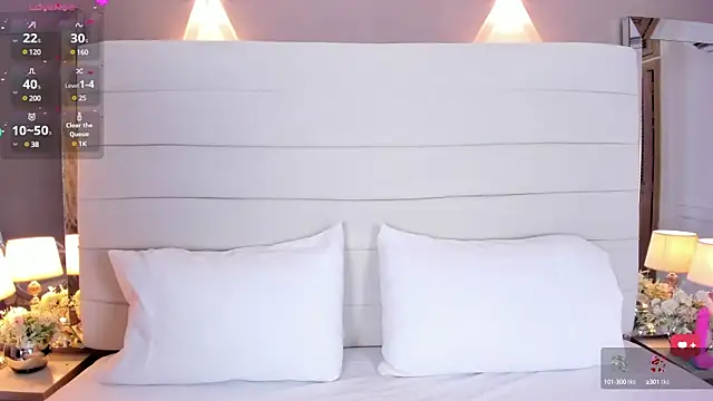 Charlotte93  online show from March 14, 2025, 11:23 am