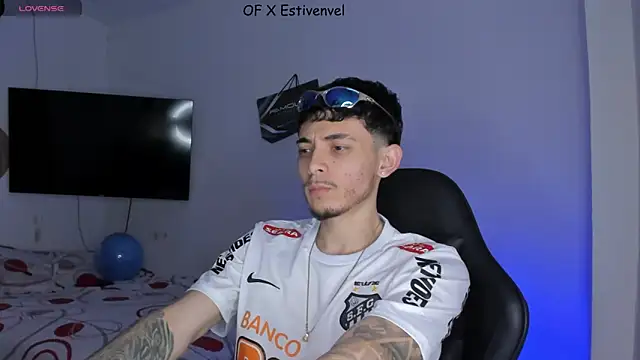 steve latin online show from October 1, 2025, 2:43 pm