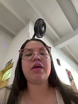 Snapshot of Lucyklein2022 chatting on December 31, 2024, 2:03 pm Lucyklein2022 online show from December 31, 2024, 2:03 pm