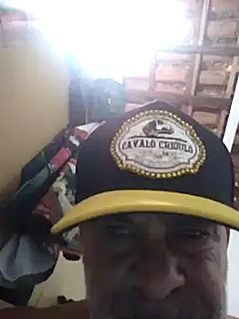 Snapshot of Peludo173317 chatting on March 13, 2025, 12:16 am Peludo173317 online show from March 13, 2025, 12:16 am