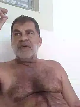 Snapshot of Peludo173317 chatting on October 24, 2025, 1:32 pm Peludo173317 online show from October 24, 2025, 1:32 pm