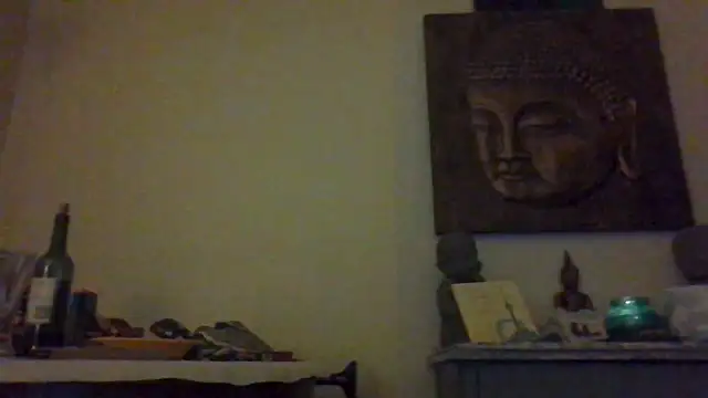 MISSLOTUS75 online show from January 14, 2025, 10:55 pm