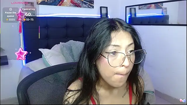 vaness weet online show from November 24, 2025, 9:20 am