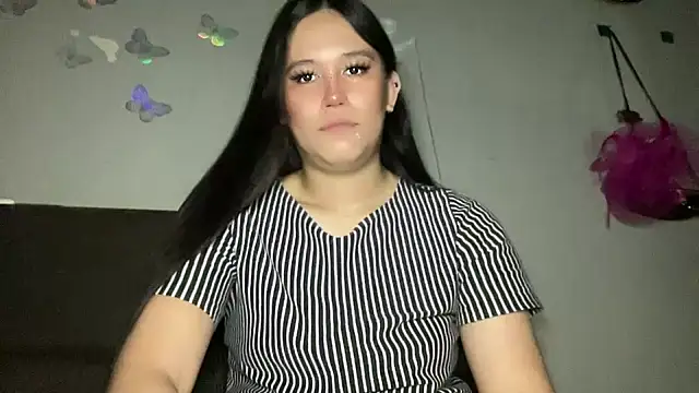 Snapshot of MeganTheRarest chatting on November 29, 2025, 6:46 am MeganTheRarest online show from November 29, 2025, 6:46 am