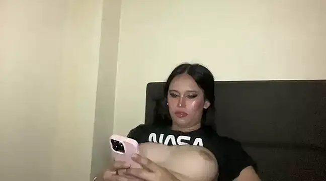 Snapshot of MeganTheRarest chatting on March 16, 2025, 7:15 am MeganTheRarest online show from March 16, 2025, 7:15 am