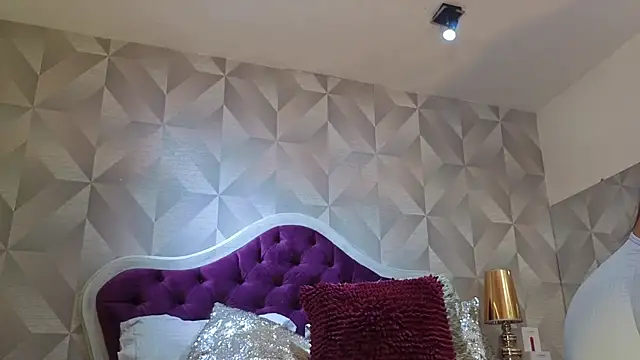 Snapshot of AmaranthaLovers_ chatting on November 20, 2025, 3:02 pm AmaranthaLovers online show from November 20, 2025, 3:02 pm