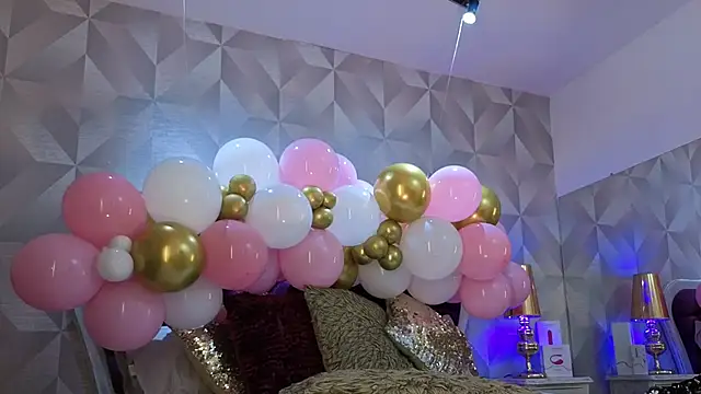 Snapshot of AmaranthaLovers_ chatting on December 4, 2025, 2:16 pm AmaranthaLovers online show from December 4, 2025, 2:16 pm