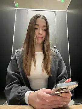 Snapshot of barbiehumpxxx chatting on December 16, 2025, 11:31 pm barbiehumpxxx online show from December 16, 2025, 11:31 pm