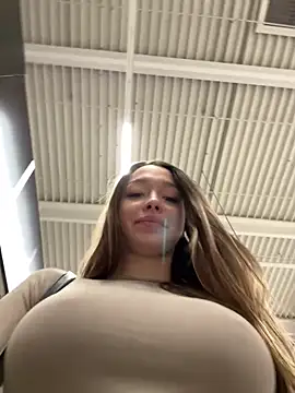 Snapshot of barbiehumpxxx chatting on November 23, 2025, 7:57 pm barbiehumpxxx online show from November 23, 2025, 7:57 pm